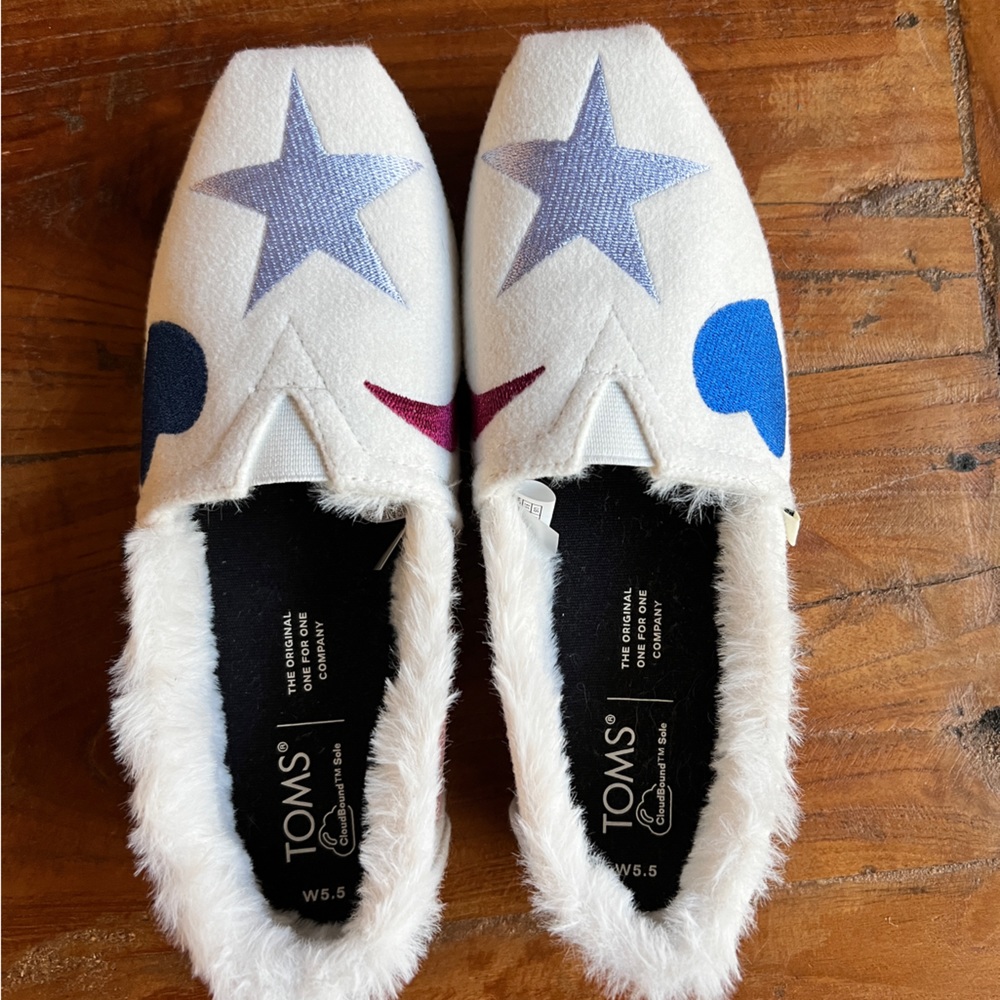 Alpargata Embroidery Toms - Size 5.5